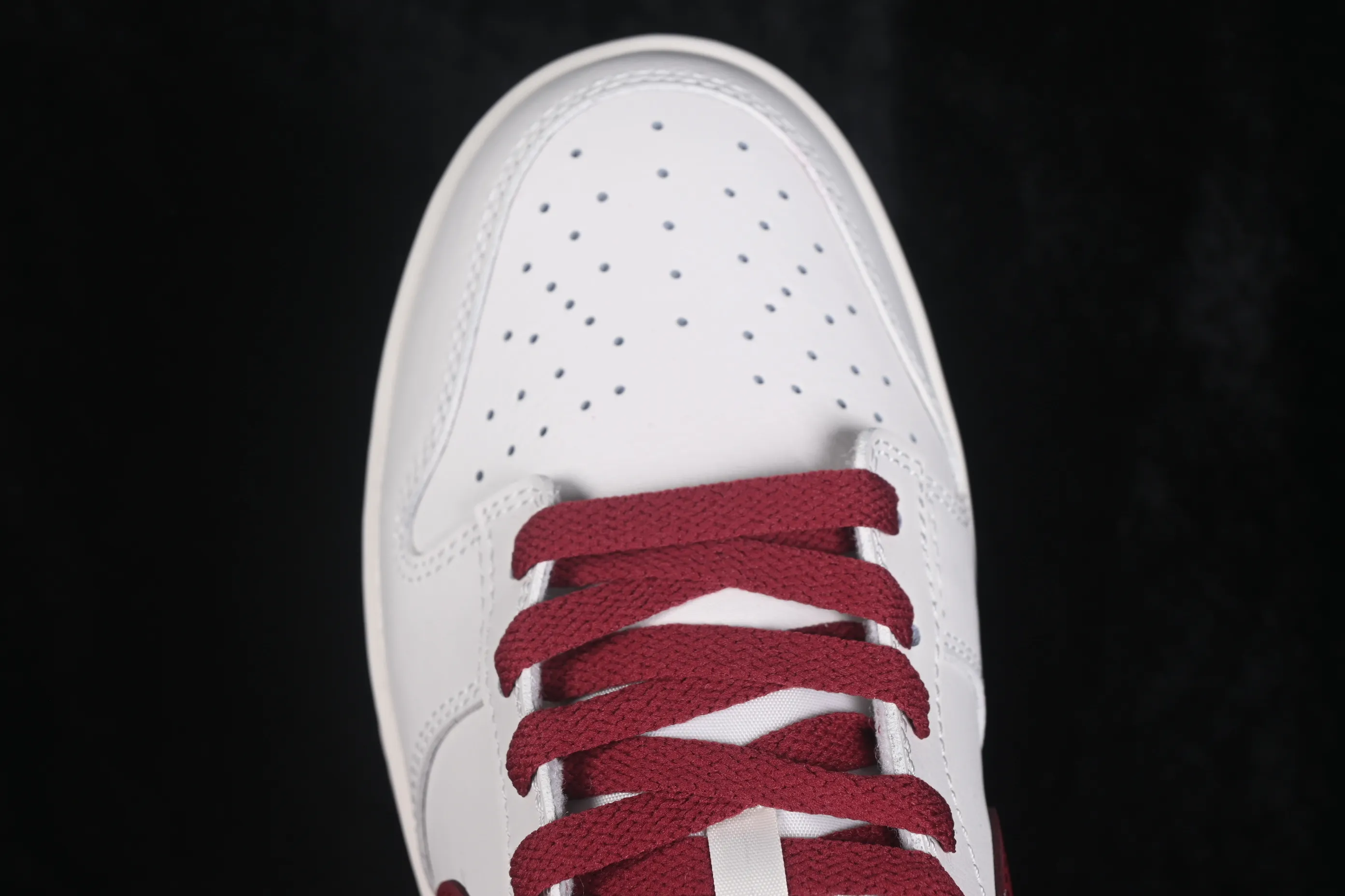 All categories Nk SB Dunk series Nk SB Dunk Low low-top sneakers Nike SB Dunk Low white red low-top casual sneakers HF5441-008